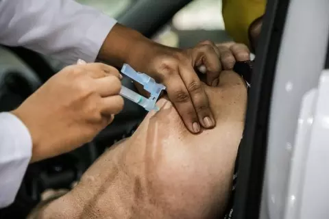 Prefeitura de Corumbá divulga cronograma de rotina das salas de vacina até sexta-feira, dia 04
