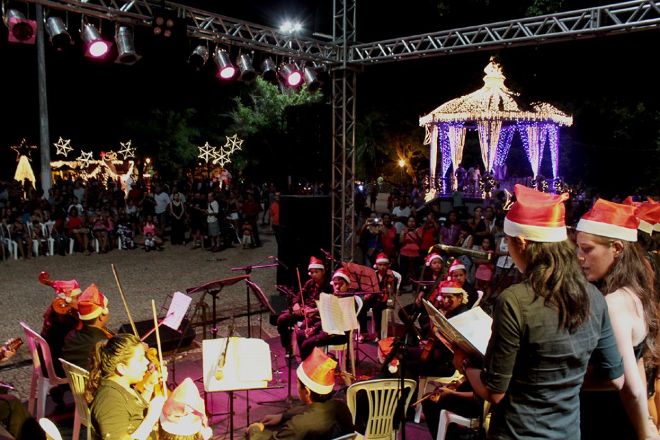 Jardim de Natal abre em 12 de dezembro com atrações culturais e chegada do Papai Noel em Corumbá