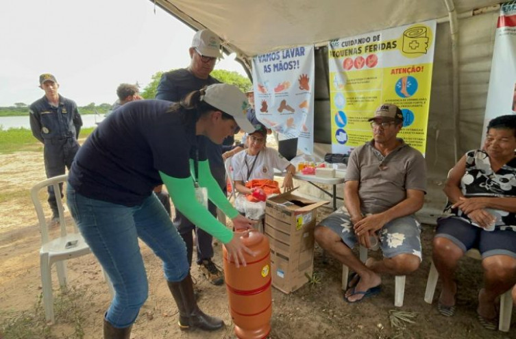 Parceria viabiliza entrega de filtros de água para comunidades ribeirinhas do Pantanal