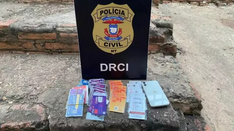 Polícia deflagra ação contra quadrilha que clonou celular do governador de MS