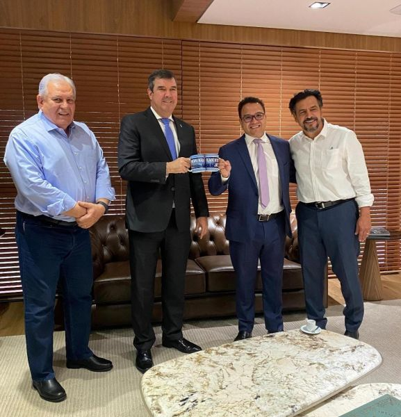 Pedrossian Neto reforça campanha pela reabertura do Morenão ao Ministro do Esporte em Brasília