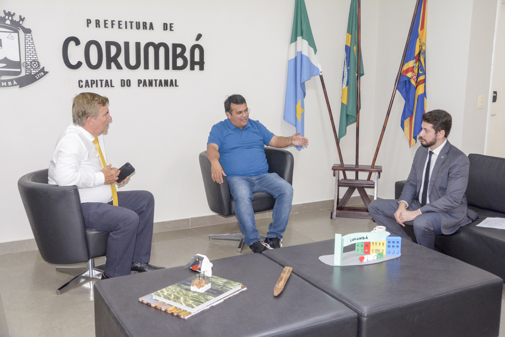 Dr Gabriel discute fortalecimento da Defensoria Pública da União com chefe da DPU em MS